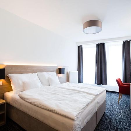 Hotel Koflik Страконіце Екстер'єр фото